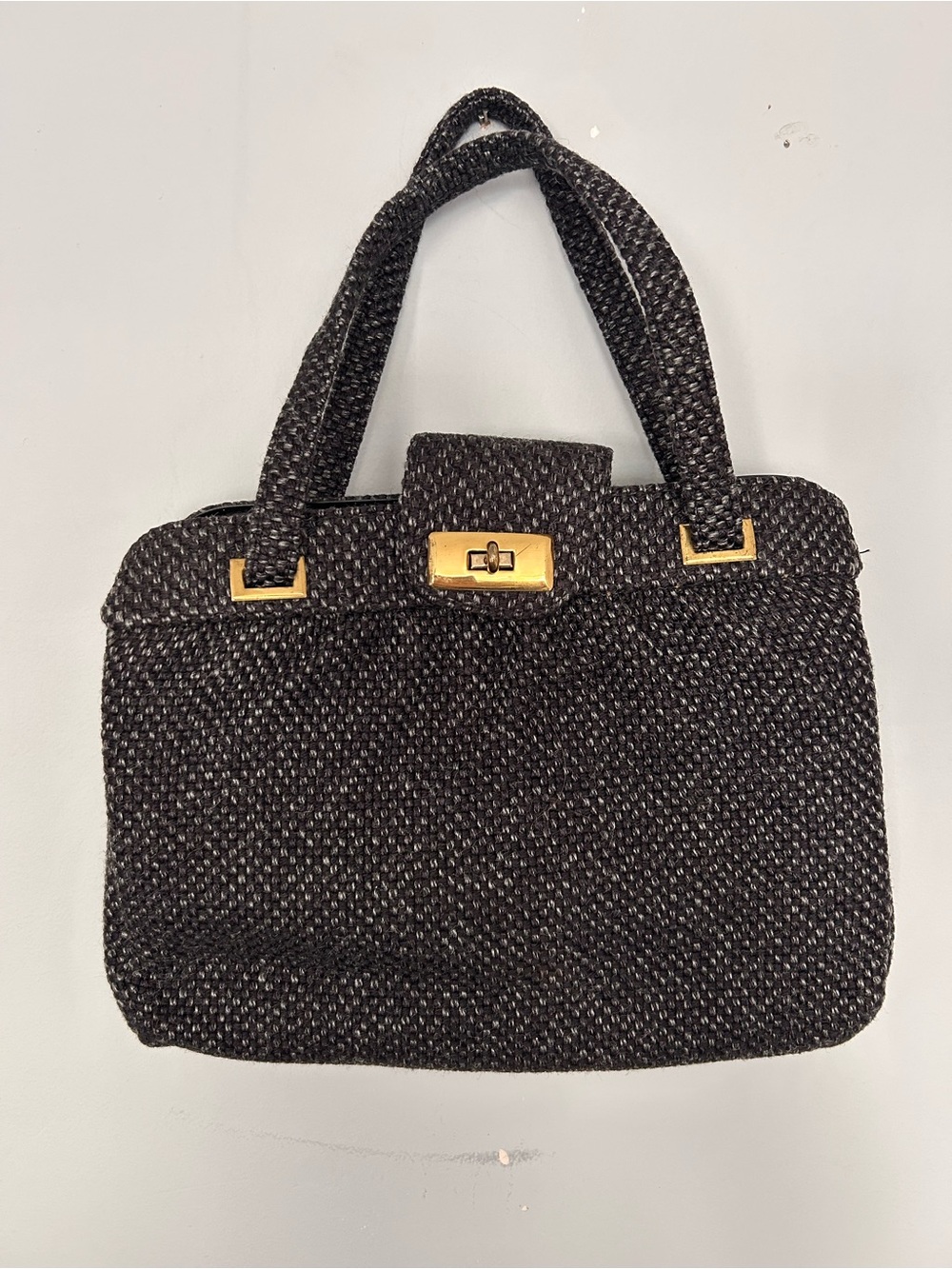 textured black tweed exterior polished gold-tone clasp Handbag Vintage Unbranded